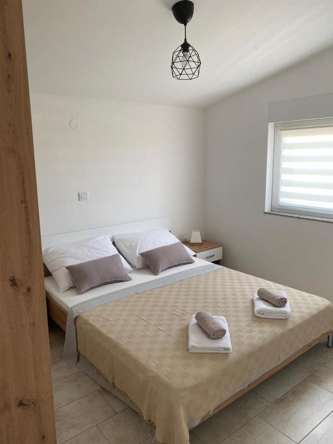 Zrinec Apartment Vir Ngoại thất bức ảnh